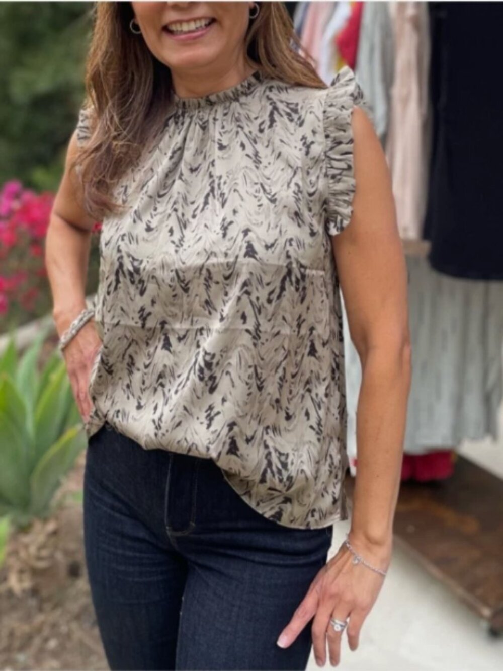 NWT $42 Grade & Gather Satin Swirl Ruffle Tank Sleeveless Top Shirt Blouse Olive